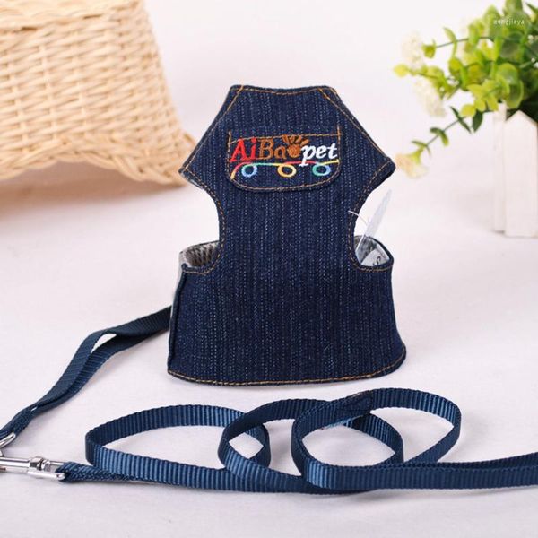 Collari per cani Denim Blue Pet Harness Vest con set di guinzaglio Stock in vendita Cat Medium Animal Autunno Inverno Outdoor Walking Products