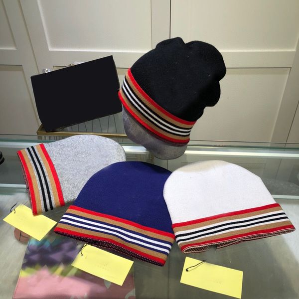 Moda Tasarımcı Beanie şapka kafatası kapakları Beanies futbol kaşmir sıcak rüzgar geçirmez beyzbol şapkası çok renkli şapkalar erkek kadınlar tozlu