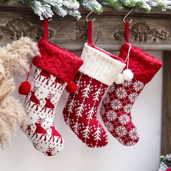 Calza di Natale lavorata a maglia Ornamento per l'albero di Natale Sacchetto regalo di caramelle di Babbo Natale rosso e bianco Calzini lavorati a maglia Calzini per puntelli Decorazioni per pendenti per feste P1013