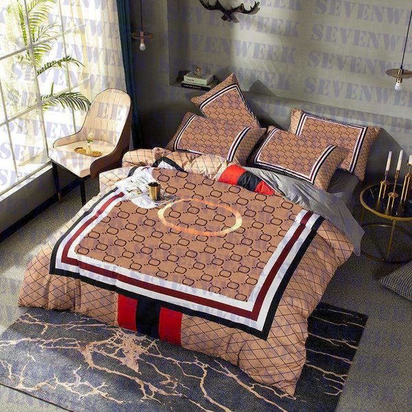 Наборы постельных принадлежностей Классическая буква печатная одеяло для одеяла наволочка наволочка с четырьмя частями высококлассных домашних постельных принадлежностей для домашних постельных принадлежностей
