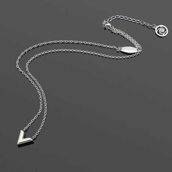 Collane con ciondolo Hip Hop Trendy Easy Chic Ciondolo lettera semplice extra lungo Collana girocollo sottile Acciaio inossidabile Oro Argento Rose Filled Love Girls Women