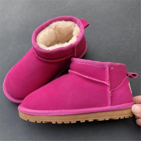 2023 Botas de neve recém-chegadas Crianças Menino menina crianças Mini pele de carneiro Plush pele curta G5281 Tornozelo Macio confortável manter botas quentes com cartão dustbag 10 cores tamanhoEU21-35