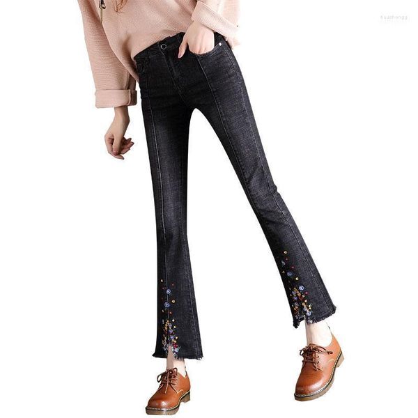 Jeans da donna Pantaloni svasati da donna primavera 2022 Pantaloni neri Bootcut Push Up Vita alta Femme Ricamo Lunghezza caviglia