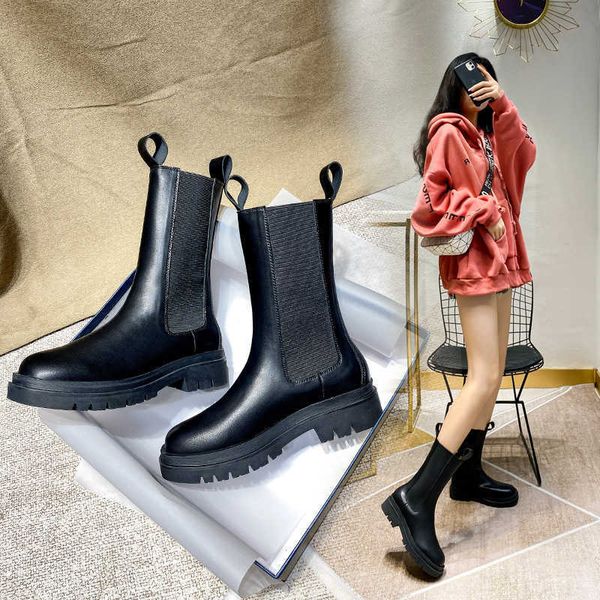 Botas para mulheres Sapatos de inverno Sapatos Chimney New Grost Grost Sole Elastic Martin Boots MONA MESMA FEMAN feminina