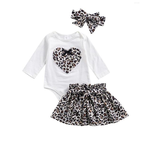 Kleidung Sets Säugling Baby Mädchen Anzug Langarm Herz Muster Strampler Tops Leopard Gedruckt Bowknot Kurzen Rock Bogen Stirnband