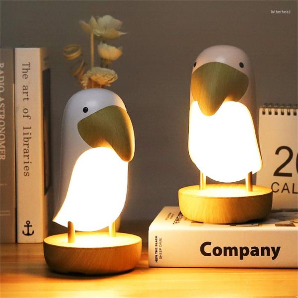 Luci notturne Luce per uccelli in legno con altoparlante Bluetooth Lampada da tavolo a LED ricaricabile tramite USB per la camera dei bambini decorativa