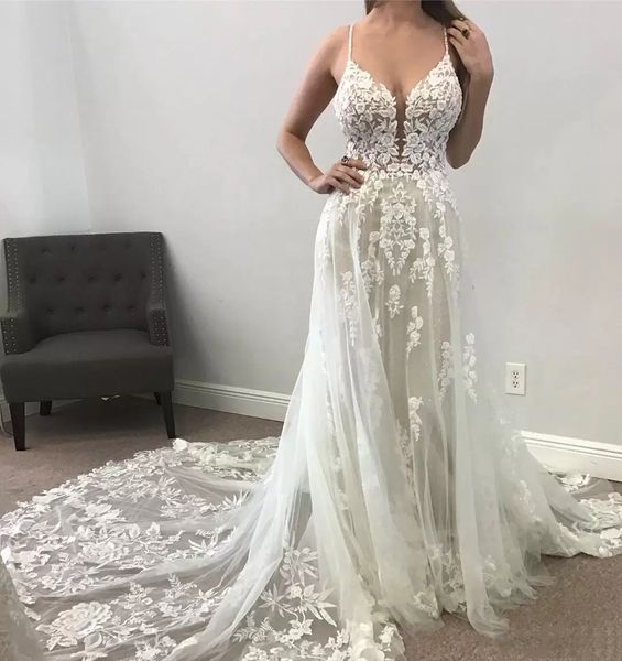 Boho Strand A-Linie Spitze Brautkleid Ärmellos Sexy Rückenfrei Spaghettiträger Brautkleider 2023 Perlen Charmante Sommer Böhmische Robe De Marriage