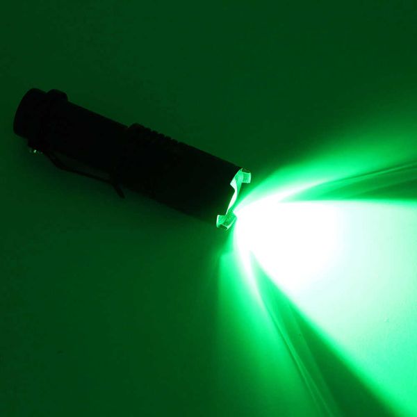 Torce elettriche Torce a luce verde Mini Penlight 2000LM Torcia LED impermeabile Torcia zoomabile Messa a fuoco regolabile Lanterna Luce portatile uso AA 14500 L221014