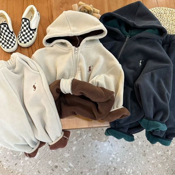 İlkbahar Kış Çocuk Giyim Setleri Polar Sıcak Peluş Bebek Çocuk Hoodie Ceket Pantolon 2 adet Kıyafetler Boys Kostüm Yürümeye Başlayan Kız Giysileri