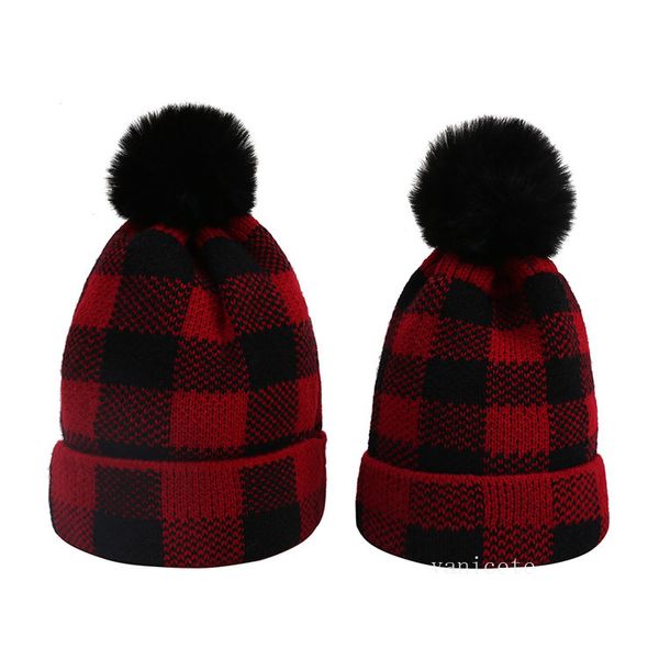 Beanie Mütze Weiche PomPom Mütze Erwachsene Baby Karierte Wintermützen Rot Schwarz Karierte Manschettenmützen Weihnachten Warme MützeLT102