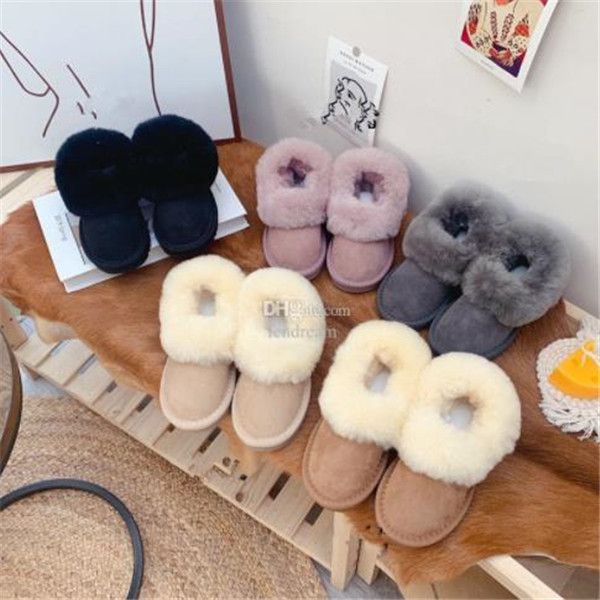 Tasarımcı Botlar Avustralya Snow Boot Kadın Ayakkabı Kadın Kış Lüks Kız Klasik Ayak Bileği Kısa Mini Kürk Siyah Kestane Pembe Wgg Moda Açık US4-12