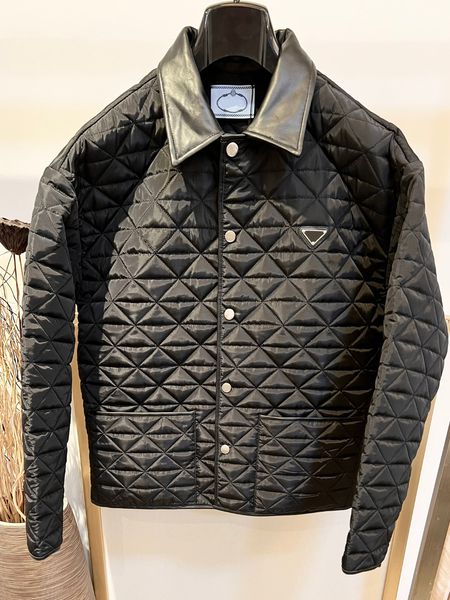 2022 Otoño e invierno Nueva moda Chaquetas para hombre Alta calidad Argyle En forma de costura Ropa acolchada de algodón negro Diseño de un solo pecho
