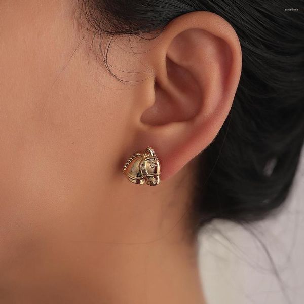 Orecchini a bottone 3D Vintage War Horse per uomo Donna Bel regalo Gioielli punk Simpatico animale Charm Gold Bijoux