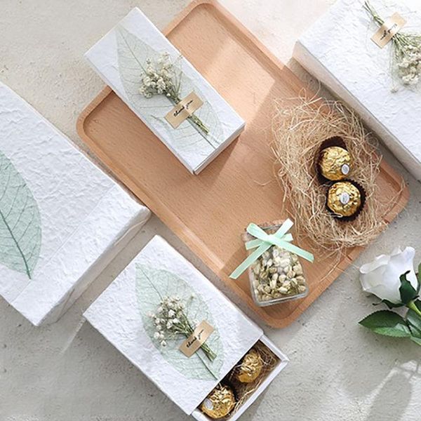 GRESTO PRESENTE 1PCS Fashion Flower Packaging Boxes Kraft Paper Candy Box Bags de chocolate Festas de casamento