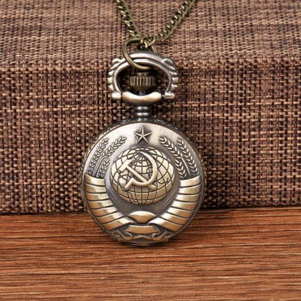 Pocket Watches vintage Soviet Sowle Hammer estilo quartzo Relógio de colar de bronze cccp russia emblema comunismo de topo presente