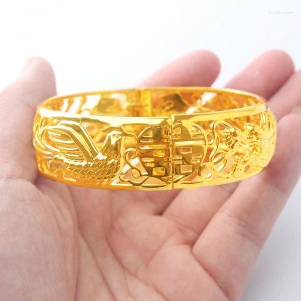 Bangle Fashion 24K Gold Color 60MM Grandi bracciali Russian Runway Sideway intagliato per uomo Donna Vendita gioielli da donna