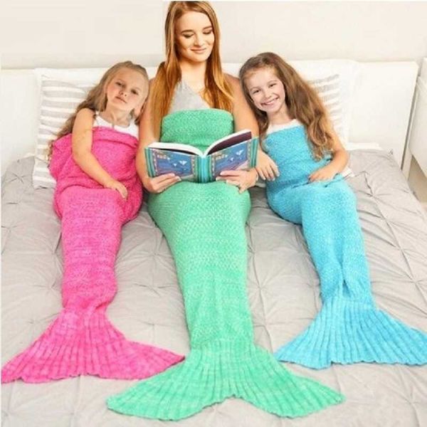 Altri Abbigliamento CAMMITEVER Coperta a sirena Fatta a mano Avvolgere a maglia per dormire TV Divano Coda di sirena Coperta Bambini Adulto Bambino Borsa all'uncinetto Biancheria da letto T221018