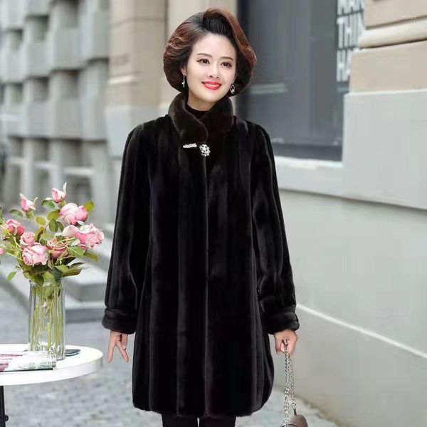 Peles feminina Vovó usa casaco de meia-idade, de meia-idade, roupas de inverno, mulheres parkas e jaqueta acolchoada de veludo grossa T44