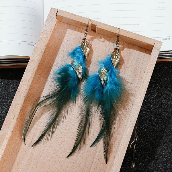 Orecchini pendenti Boho Summer Long Blue Feather Ladies Oorbellen Hangers Gypsy Gioielli tibetani in foglia color oro