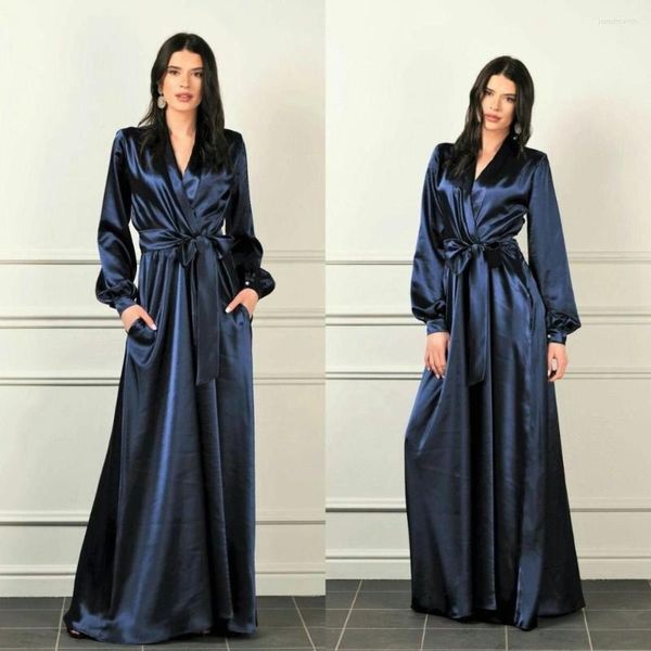 Avvolge Accappatoio da sposa blu scuro con tasca Maniche lunghe Raso di seta da sposa Accappatoi da notte Accappatoi Camicie da notte Abiti da donna Kimono