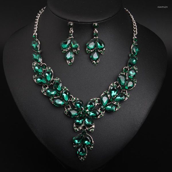 Girocollo Set di gioielli da sposa Verde Blu Rosso Gemma di cristallo Fiore Clavicola Collana e orecchini Set per accessori da sposa con strass 2022