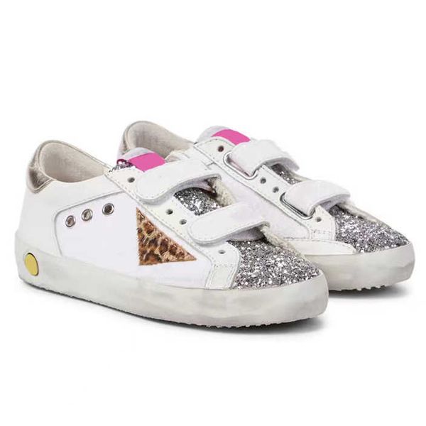 2024 neue Kinderschuhe Goldene Kinder Kinder -Superstar -Sneaker Pailletten Klassiker weiß White Do Old Dirty Kleinkind Kinderkinder Designer Trainer Größe