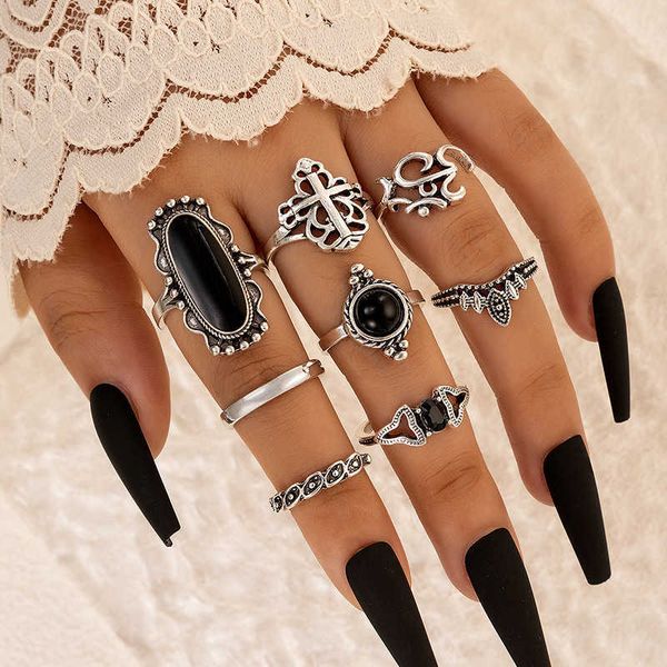 Neue Mode Persönlichkeit Schwarz Diamant Kreuz Blume Legierung Ring Set von Acht