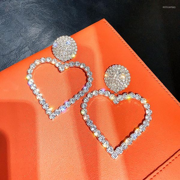 Orecchini pendenti alla moda con strass a cuore grande per le donne