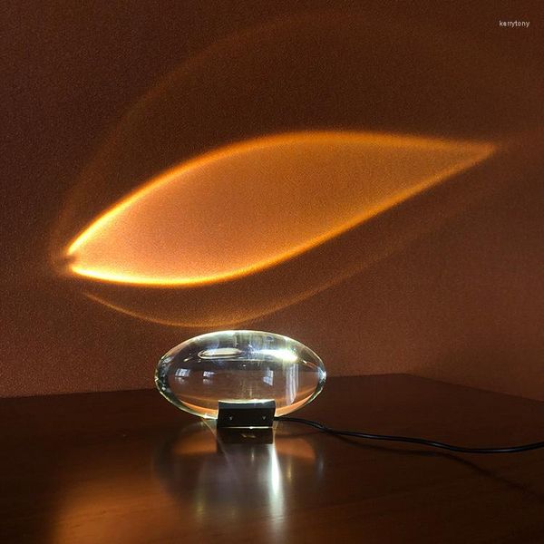 Lampade da tavolo 2022 Lampada di proiezione moderna a forma di uovo creativa LED per soggiorno Lampada da scrivania per la casa Camera da letto Studio Lettura