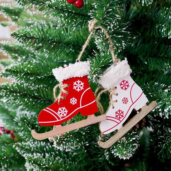Weihnachts-Hängeornament aus Holz in Schlittschuhform mit Glocke, Weihnachtsbaumdekoration, rot-weiße Schneeflocke, Kindergeschenke, RRE15312