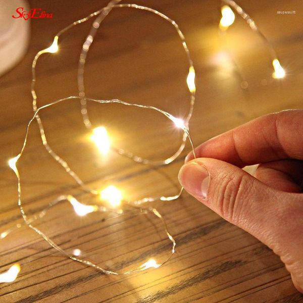 Decorações de Natal Luzes de cordas LED alimentadas por bateria USB Fairy Light 10m 5m 2m Silver Wire Garland Home Wedding Party Decoration 5Z