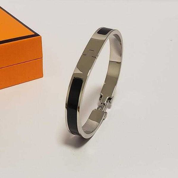 Bangle Hoogwaardige ontwerpers ontwerpen 8 mm brede armbanden van roestvrij staal mode-sieraden armbanden voor mannen en vrouwen