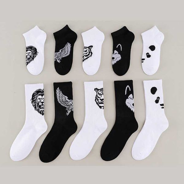 Herrensocken Baumwolle Tierdruck College-Stil Cartoon Schwarz Weiß Panda Löwe Adler Tiger Wolf Sport Kurze Socken Hip Hop Man Sox