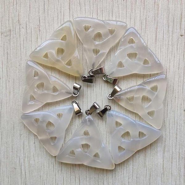 Pendenti di fascini del triangolo vuoti delle agate bianche naturali di buona qualità delle collane del pendente per monili che fanno 8pcs/lot all'ingrosso