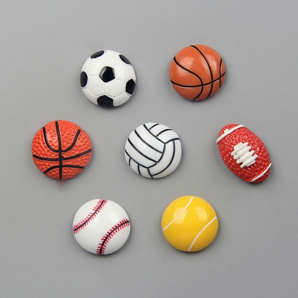 Palla sportiva Magneti per frigorifero Adesivo per frigorifero Creativo Pallacanestro Baseball Calcio Resina Adesivo magnetico Decorazione domestica 25MM