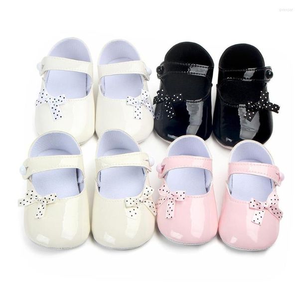 Primi camminatori Scarpe da bambina di marca Nate con fondo in morbida pelle Mocassini da principessa Moccs Infant Dots Bow Pantofole da bambino di 1 anno