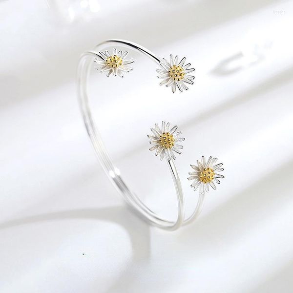 Bangle 2022 Fashion Small Daisy Bracelet Design Two Tone for Women Birthday Gift Jewelry Acessórios