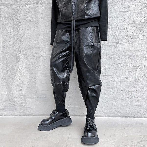 Pantaloni da uomo 2022 Uomo Giapponese Streetwear Modello di pelle di serpente Pantaloni casual in pelle alla caviglia Maschile Moto Punk nero Harem gotico