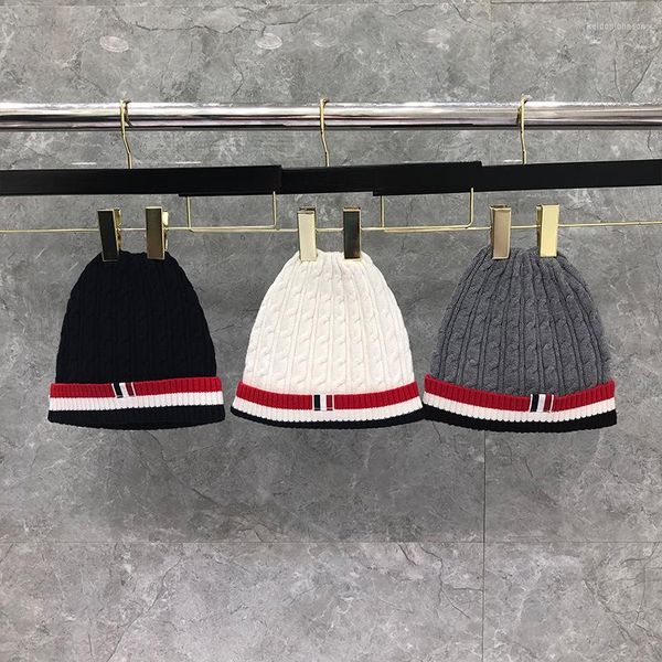 Beanies tb thom şapkalar kış Kore moda markası erkek kapakları klasik rwb çizgileri örgü katı bere sıcak harajuku sokak kıyafeti trapstar