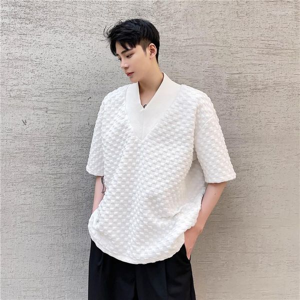 Camisetas masculinas 2022 Summer Korea waffle camiseta moda maré personalidade design em gola v