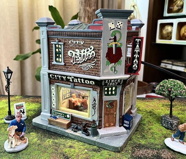 Figurine decorative Lemax Creative Ceramic Painted Night Lamp House Versione in miniatura dell'edificio europeo Arredamento per la casa Soggiorno