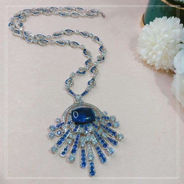 Collane con ciondolo Collana elegante e costosa da donna Ball Lady Accessori blu Pendenti di gioielli firmati per banchetti di celebrità di alta qualità