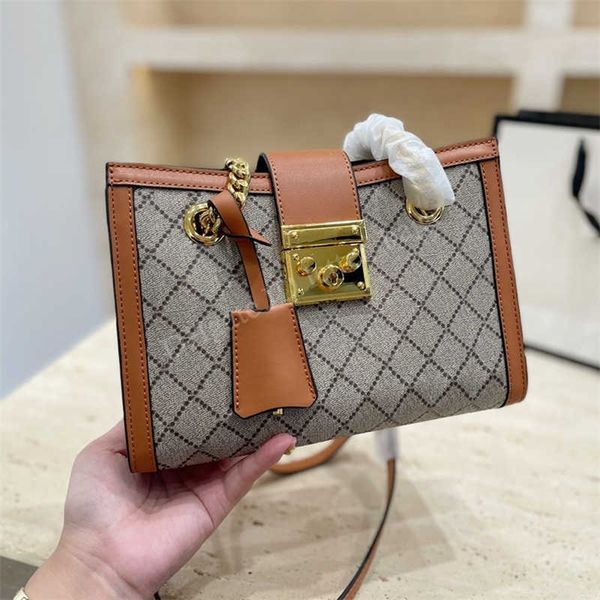 Borteiras Designer Crossbody carteira bolsa de bolsa de bolsa de bloqueio de bloqueio de bolsa de balas de matchel trava de ombro de lutas duplas embreagens bolsas de aba de luxuros