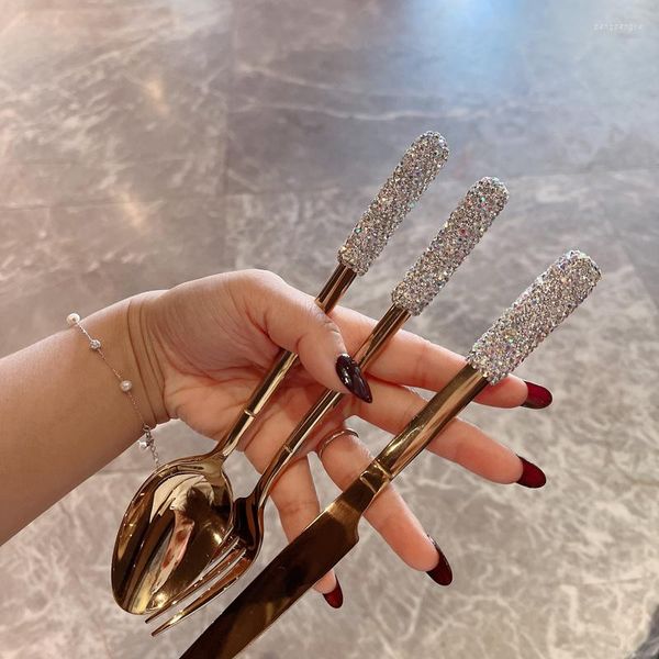 Set di stoviglie Posate di diamanti di lusso Posate forchetta cucchiaio in acciaio inossidabile Coltello oro argento Posate per la tavola Cucina per la casa Forniture per matrimoni