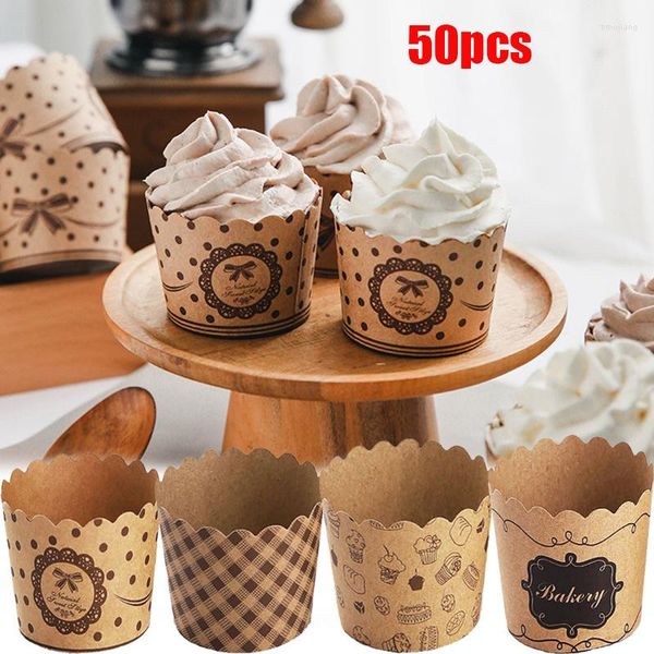 Bakeware Araçları 50 PCS Yüksek Sıcaklık Cupcake Cup Set Parti Pişirme Malzemeleri Düğün Birden Fazla Stil Kek Kalıpları Astarlar