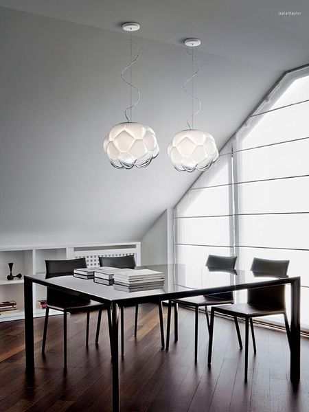 Pendelleuchten Wolke Kronleuchter Moderne minimalistische Restaurant Schlafzimmer Lampe Ausländische kreative Persönlichkeit Glas Dekoration Einzelkopf