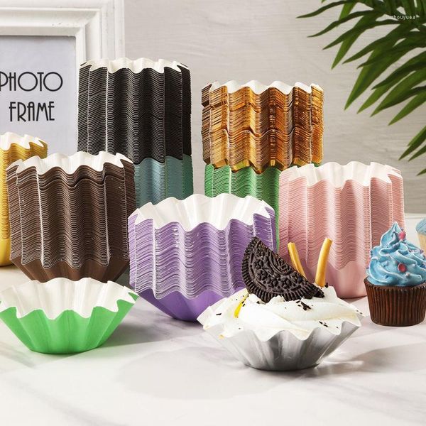 Pişirme Aletleri 50 PCS Çok renkli çap 7 cm Yuvarlak Kek Panoları Set Taban Tek Kullanımlık Yağ Kağıt Cupcake Tatlı Tepsi Doğum Günü Kurabiyeleri