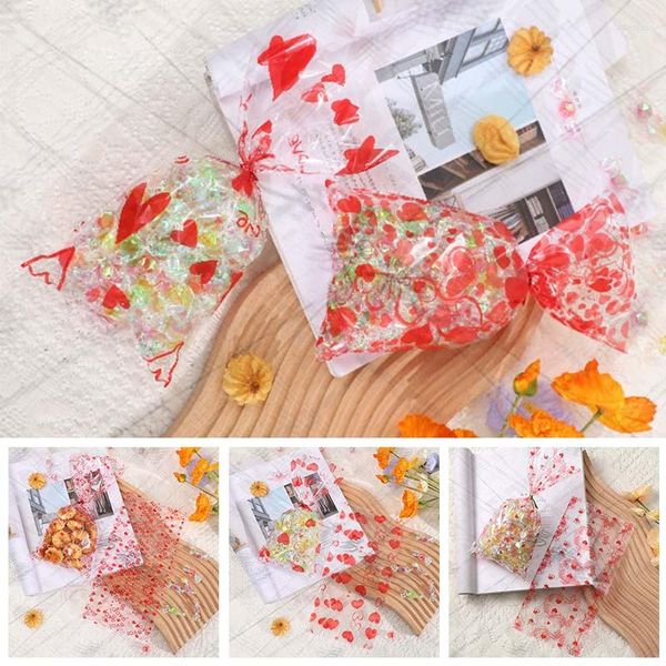 Enrolamento de presentes 50pcs Red Heart Plástico Bolsa de doces dos namorados Favores de casamento de festas de bebê mostram bolsas de decoração com comida de biscoito embalagem