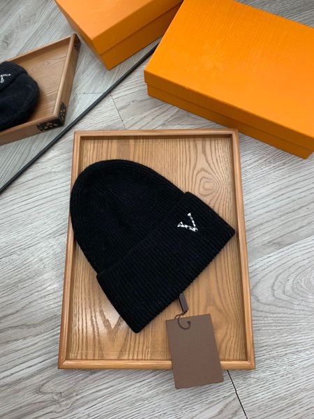 Lüks Beanies Tasarımcı Kış Fasulye Erkek ve Kadın Moda Tasarımı Örme Şapkalar Yün Yün Kapağı Mektubu Jacquard Unisex Sıcak Kafatası 202s