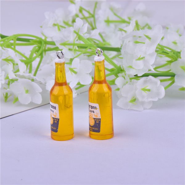 Charms Beer Bottle Resin Brincho